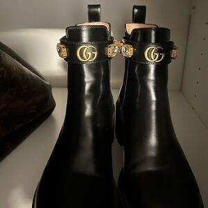 Gucci Boots Leather
Style: Gucci Magnum Calf Nero Boots